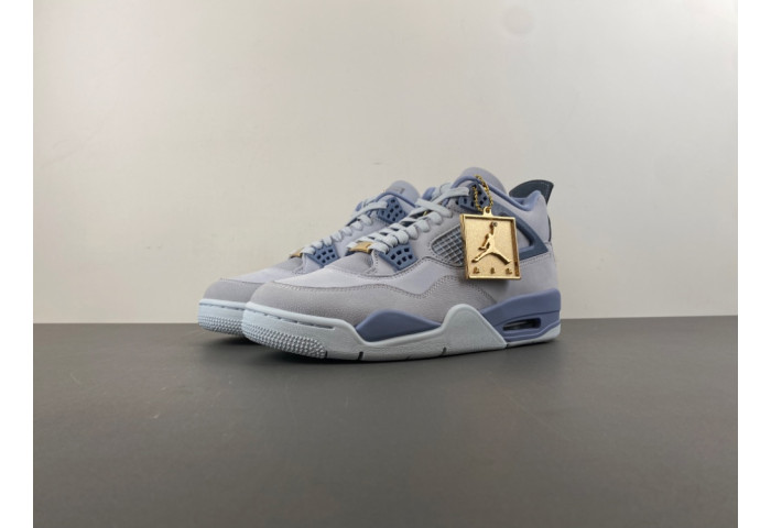 Air Jordan 4 UNC Tar Heels PE HV9204-407