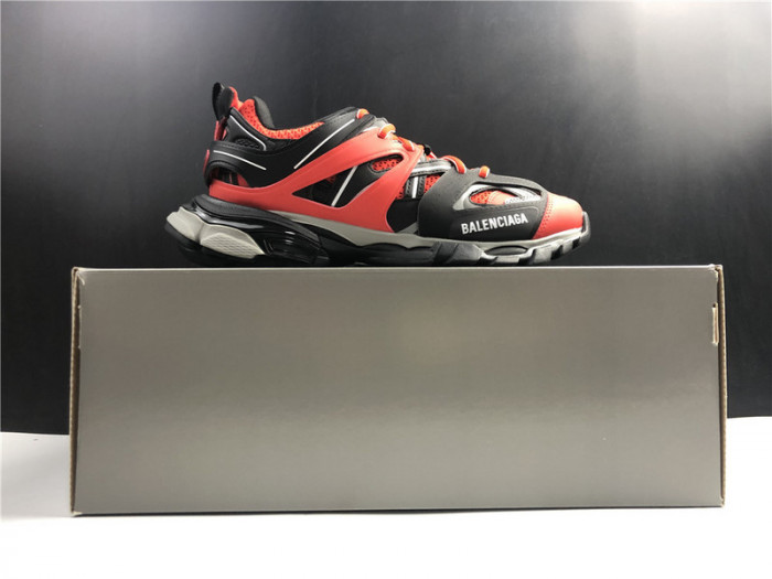 BL TRIPLE S TRAINERS