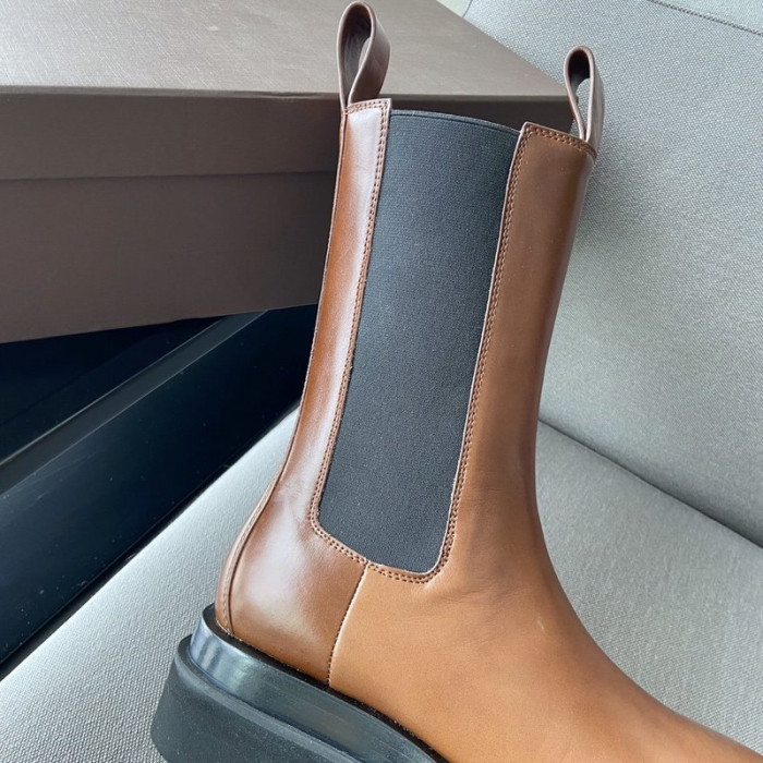 Bo*te*ga ve*ne*ta sneaker