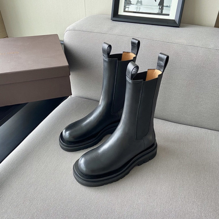 Bo*te*ga ve*ne*ta sneaker