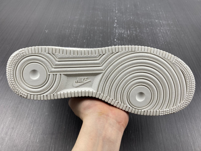 LV X NIKE AIR FORCE SNEAKER 1A9VER