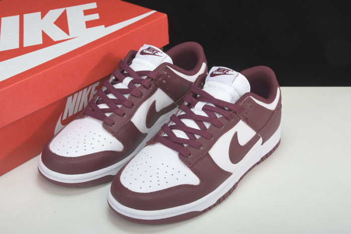 Nike Dunk Low Bordeaux DD1503-108