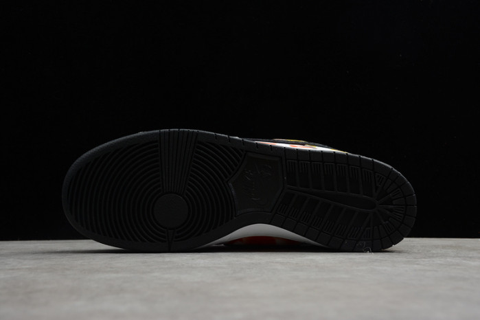 NIKE SB DUNK LOW ROSWELL RAYGUN WHITE BQ6832-101