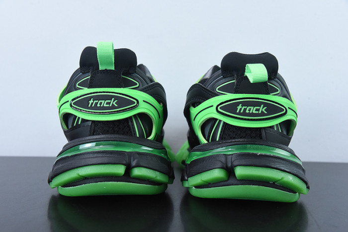 BC TRIPLE TRAINER 542436W3RL11035