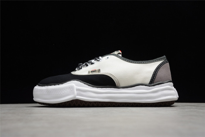 Ma*s*n mihara yasuhiro sneaker ao2fw707