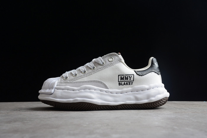 Ma*s*n mihara yasuhiro sneaker ao8fw731
