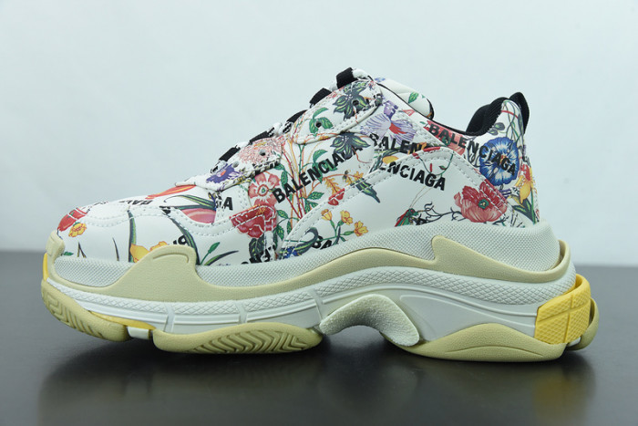 BL TRIPLE S TRAINERS