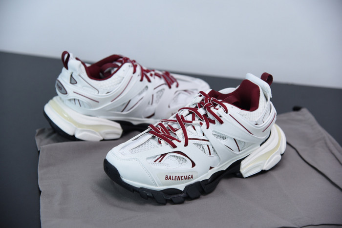 BL TRIPLE S TRAINERS