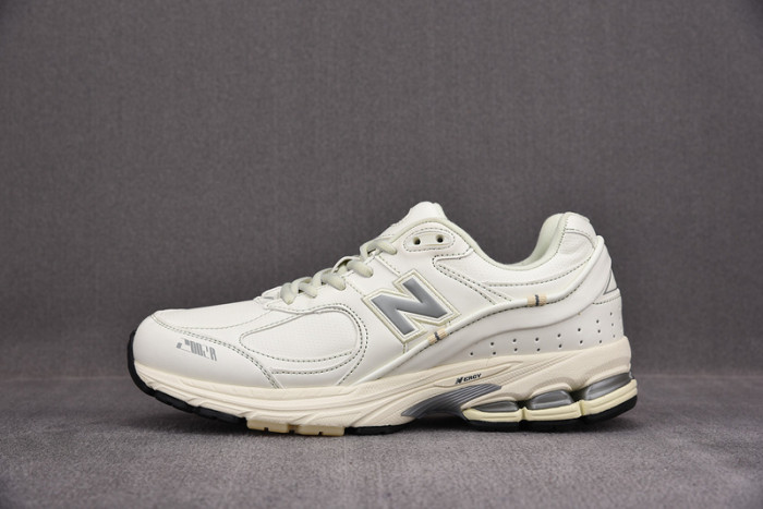 New Balance 2002 ML2002RX