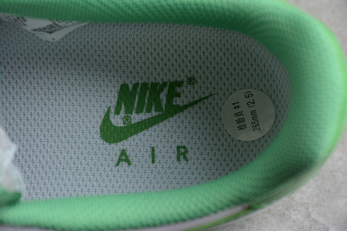 NIKE Air Force 1 DH7561-105
