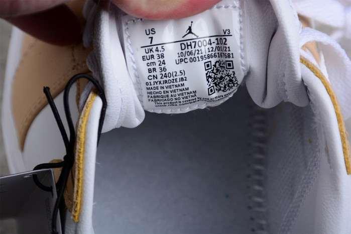 Air Jordan 1 Elevate Low SE "Wolf Grey" DH7004-102