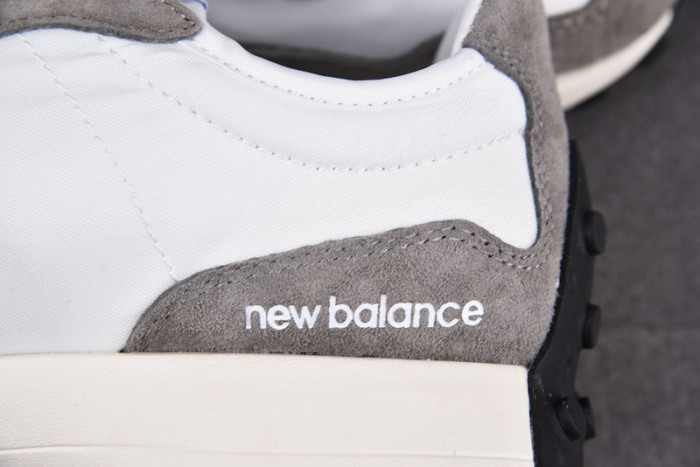 New Balance NB327G