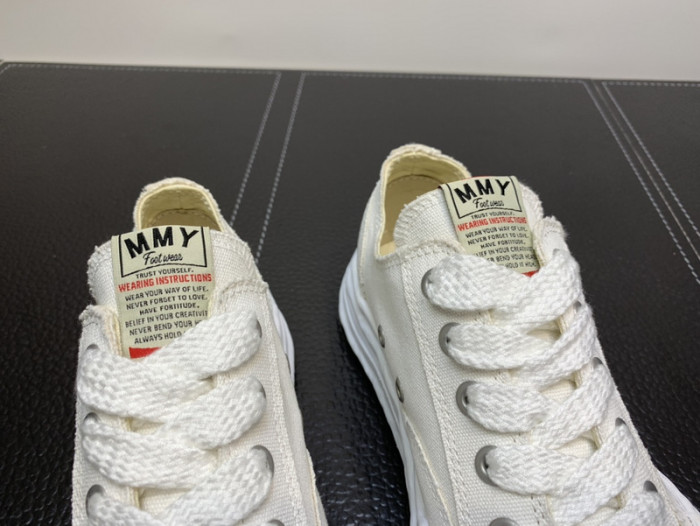 Ma*s*n mihara yasuhiro sneaker mmy-11