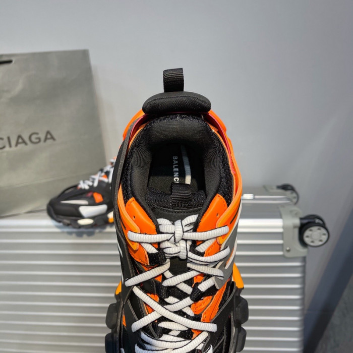 BL Track Sneaker R53