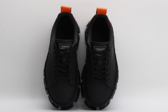 VERSA CHAIN REACTION SNEAKERS