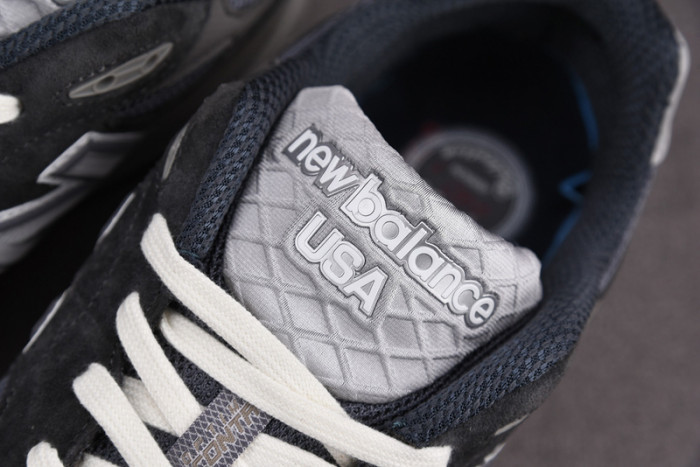 KITH x New Balance 990 V3“Tornado 990V3 M990KT3