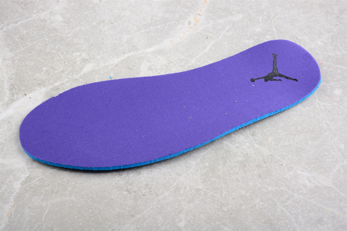 Jordan 1 Mid Dark Iris 554724-095