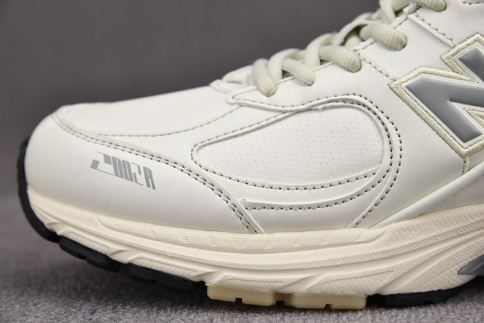 New Balance 2002 ML2002RX