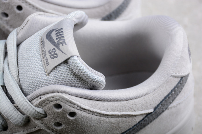 Nike SB Dunk Low Pro PRM 854866-016