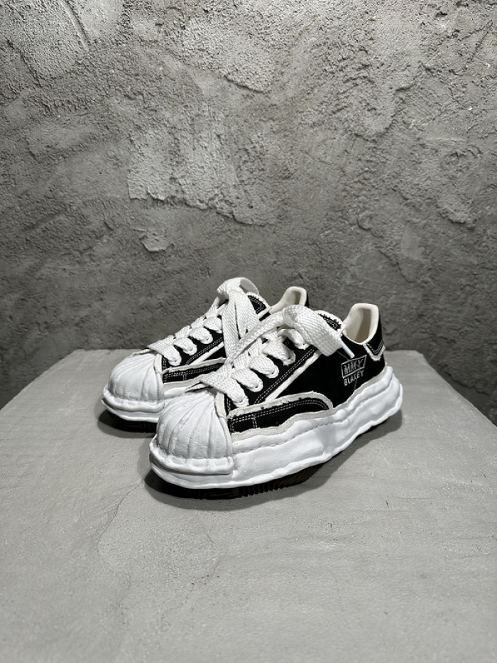 Ma*s*n mihara yasuhiro sneaker mmy-5