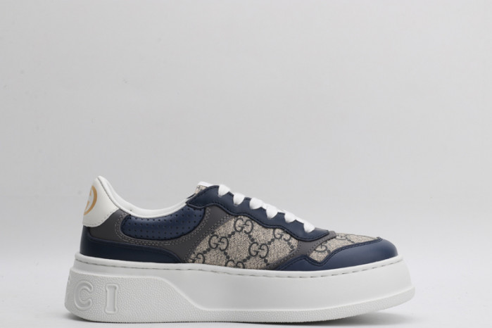 GC LOW-TOP SNEAKER