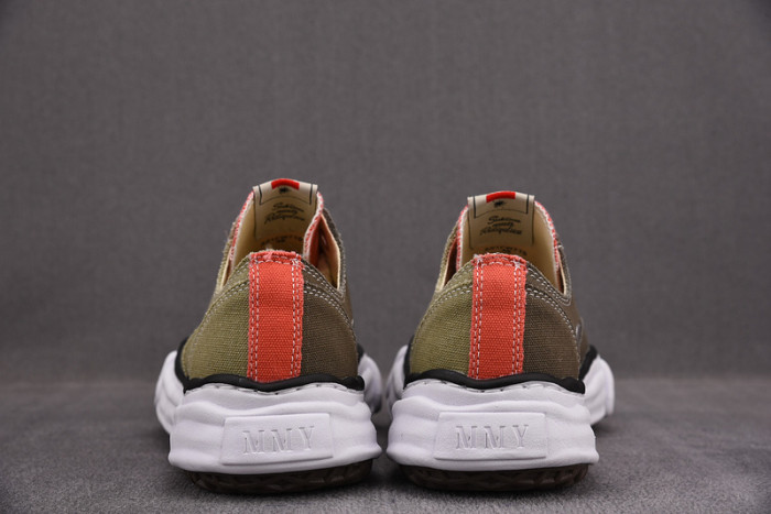 Ma*s*n mihara yasuhiro sneaker mmy-33