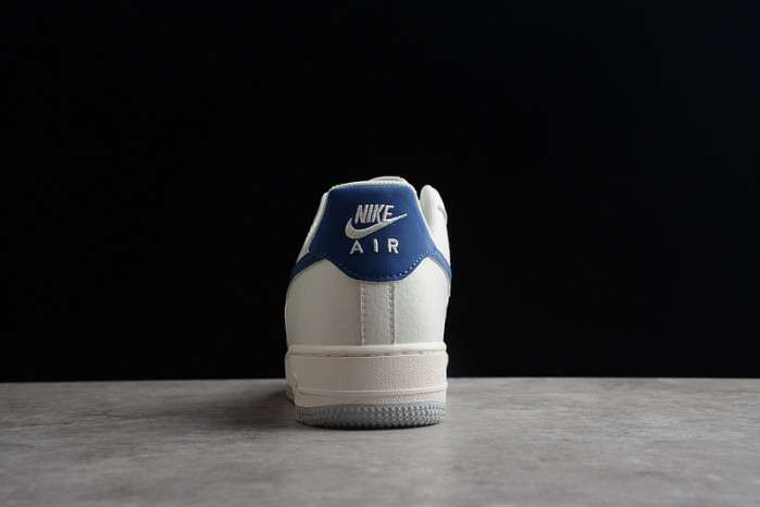 NIKE Air Force 1 CT5566-033