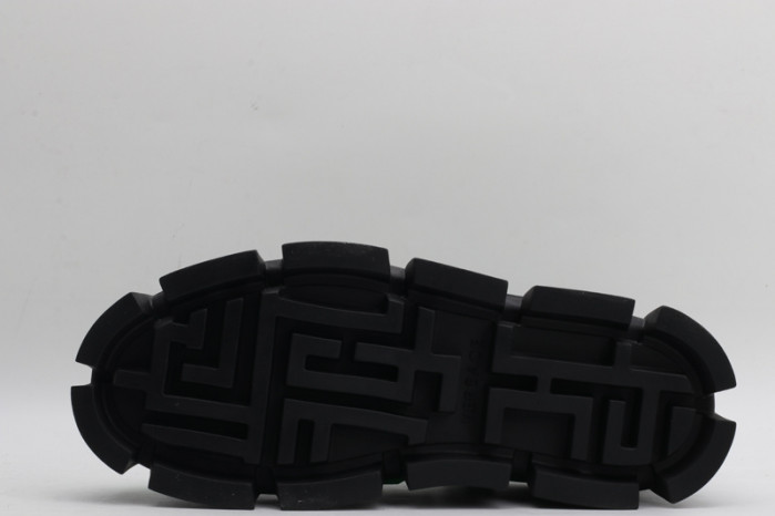 VERSA CHAIN REACTION SNEAKERS