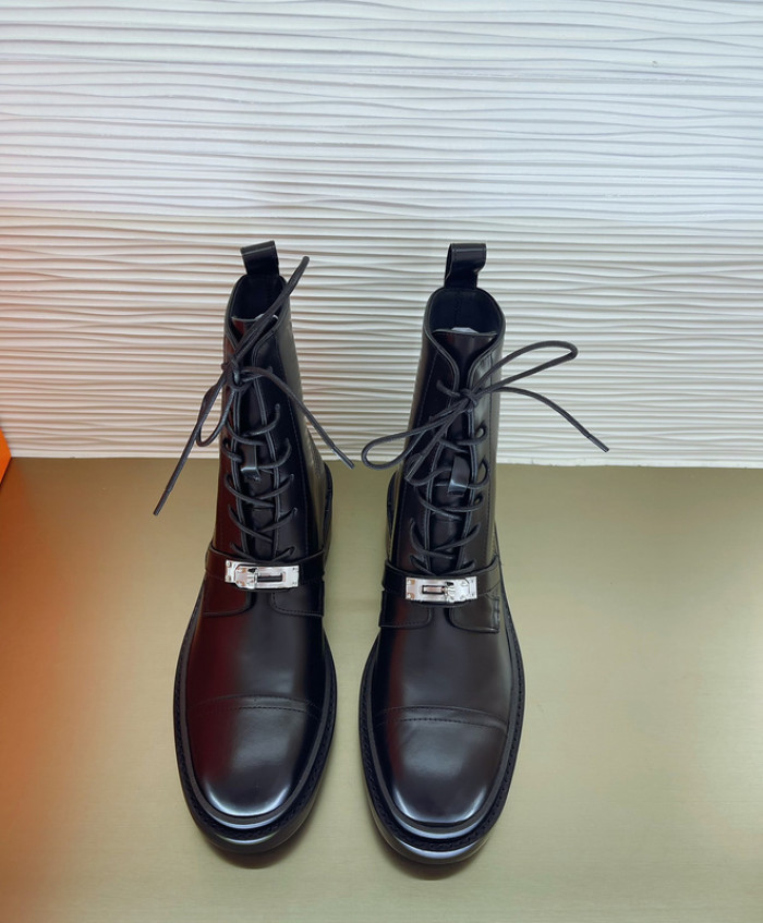 H**mes boots
