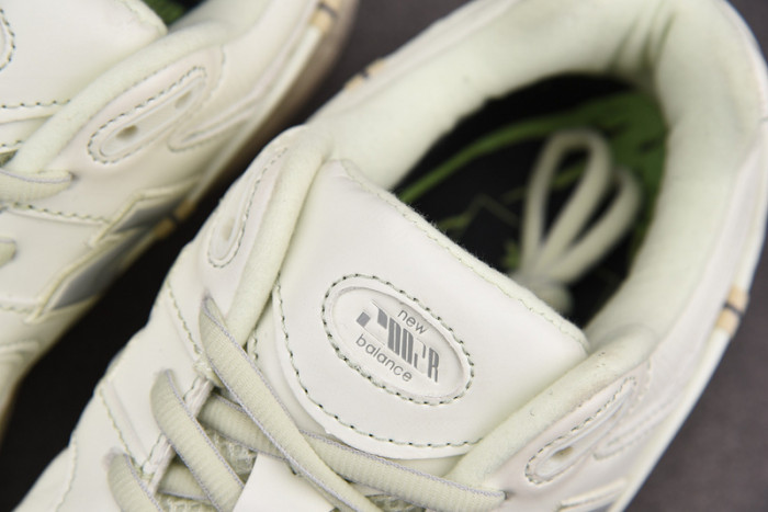 New Balance 2002 ML2002RX