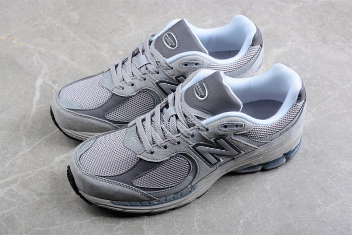 New Balance 2002 M2002RO
