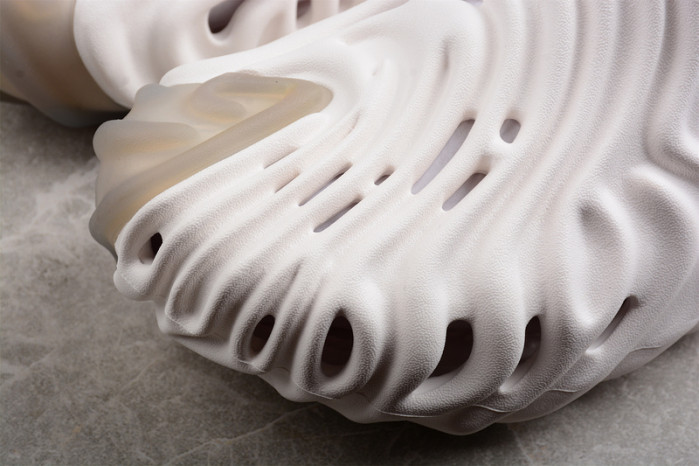 Cr*0*s pollex clog by salehe bembury spackle almost white