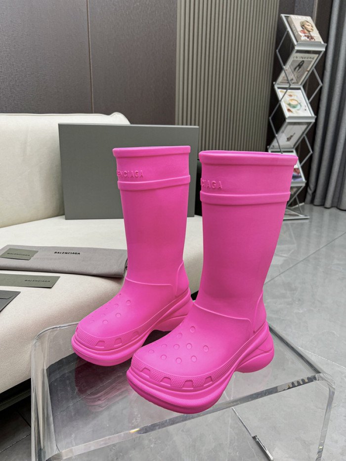 ba*len*cia*ga x Cr*0*s chunky rubber boots