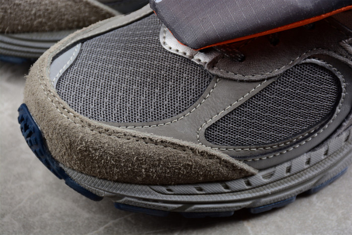 New Balance 2002R Grey Brown Pouch - M2002RVA