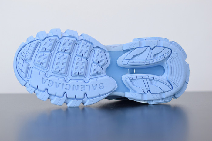 BC TRIPLE TRAINER 542023 W2LA1 4800