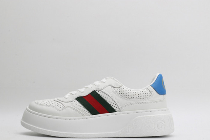 GC LOW-TOP SNEAKER