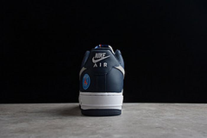 NIKE Air Force 1 BS8872-055