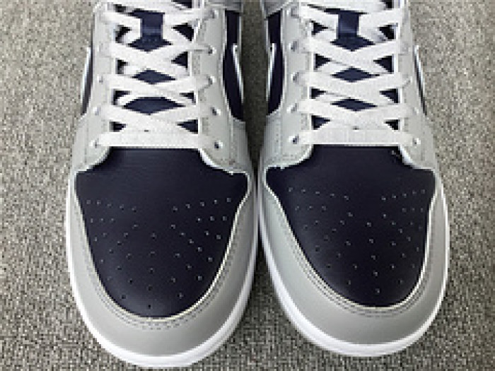 NIKE SB DUNK LOW GREY DARK BLUE DD1768-400